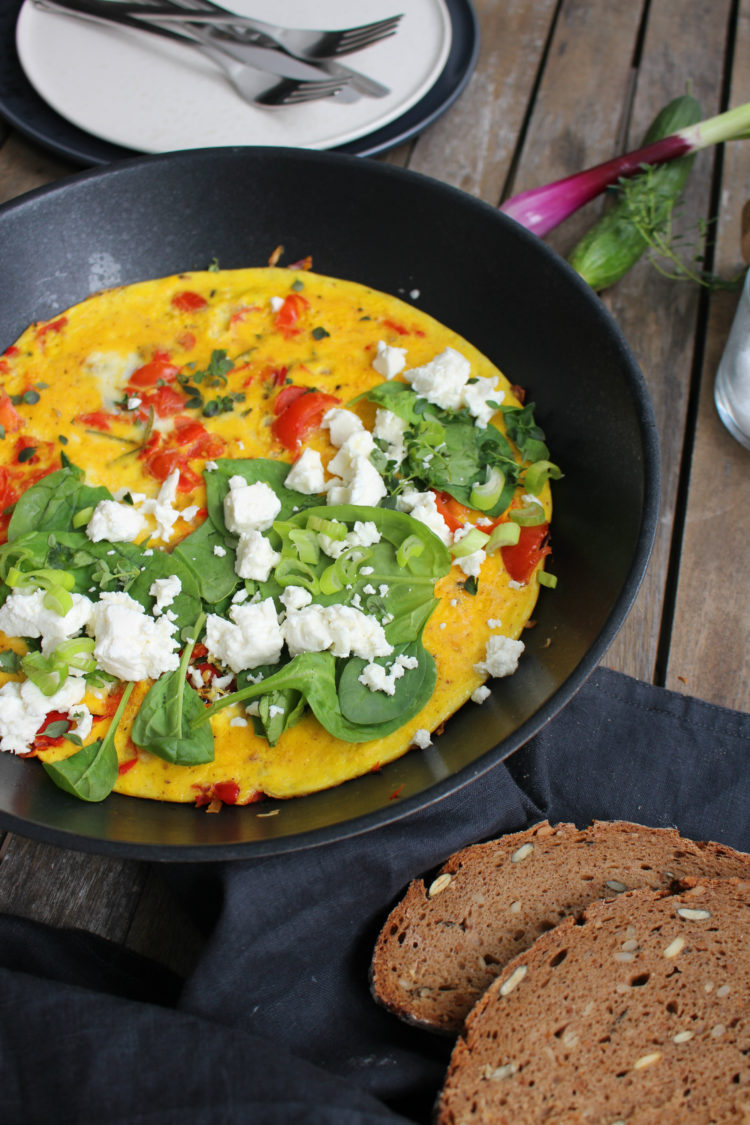 Mediterranes Omelette Mit Tomaten Fetak Se Nonolicious